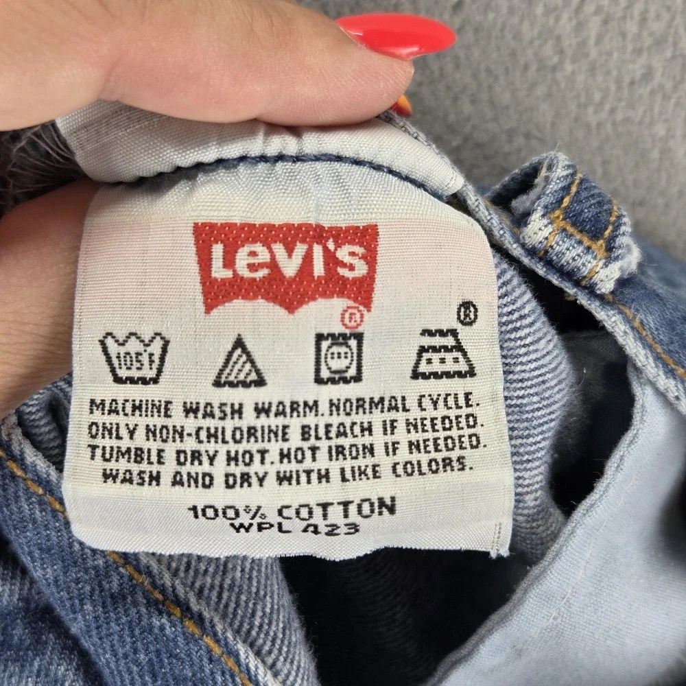 VTG Levis 501 Jeans Mens Blue Medium Wash Regular Straight Button Fly Fits 32x30